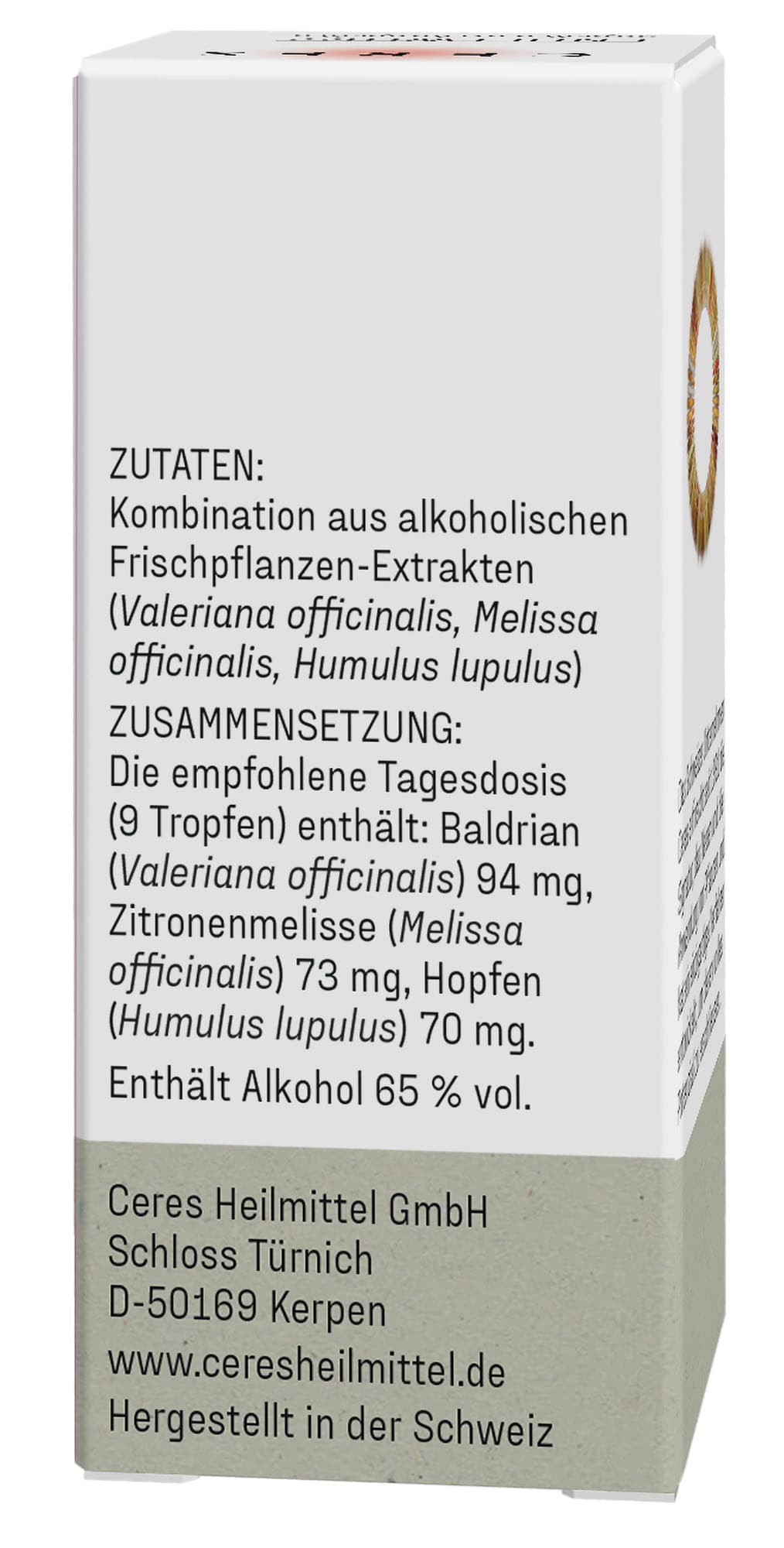 Ausschnitt eines Etiketts mit deutscher Beschreibung der Zusammensetzung eines pflanzlichen Präparats mit Baldrian, Zitronenmelisse und Hopfen, inklusive der empfohlenen Tagesdosis in Milligramm.