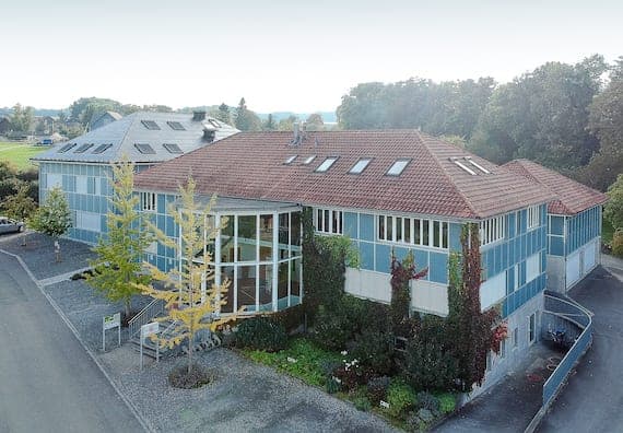 Ceres Kesswil Hauptgebaeude von der Strasse